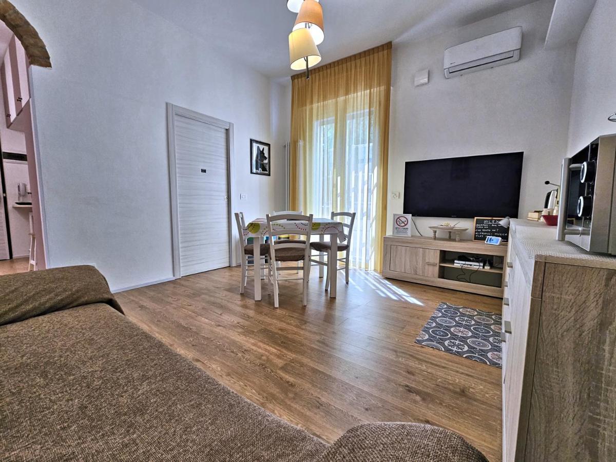 קסטנאזו La Ca' Bianca Affittaly Apartments מראה חיצוני תמונה